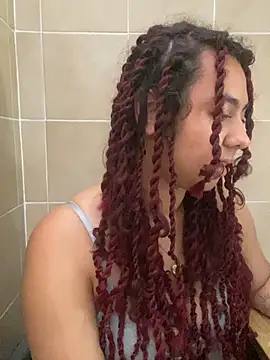 Emilia_Pink live cam preview