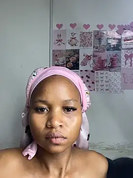 BigBoobs24_ live cam on StripChat