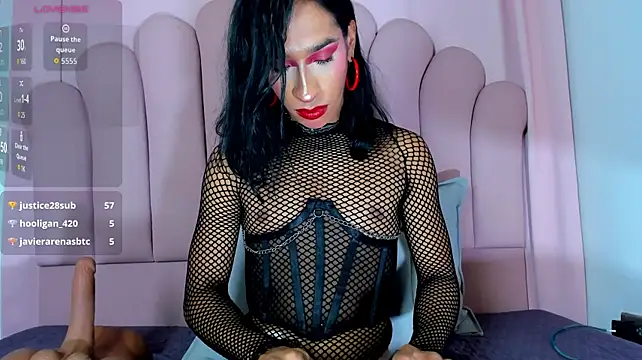 Model: nicolemadrird