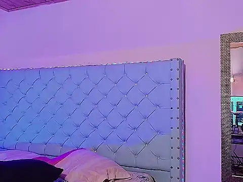 millysweetass live cam preview