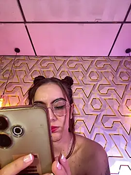 MelanyyJhonson15 live cam preview