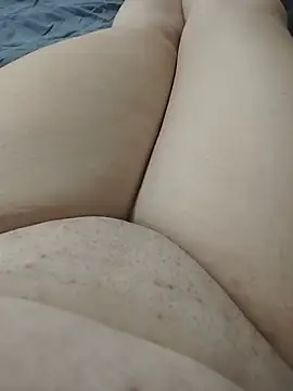 AndreaTH03 live cam preview