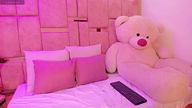 bonnie_cuttee live cam preview