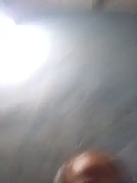 MoanaCaspier live cam preview