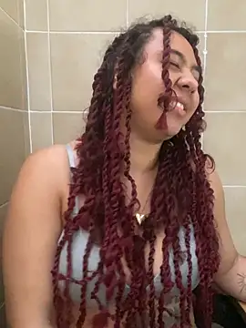 Emilia_Pink