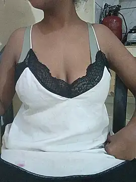 Your_Alinaa webcam