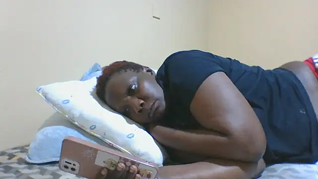 Melanique_ live cam preview