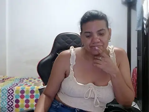 Adriana_0312 live cam preview