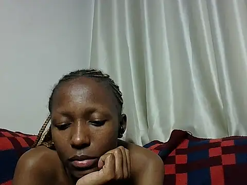 pretty_doll04 live cam on StripChat