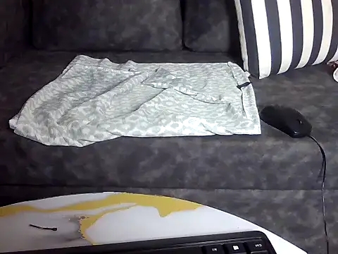 prettypeach90 live cam preview