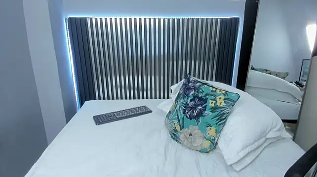 Axel_Mendozaa live sex cam