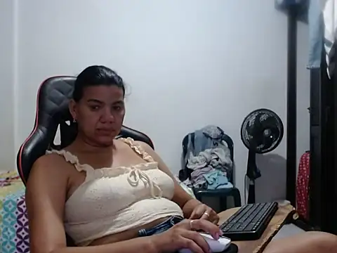 Adriana_0312 live cam preview