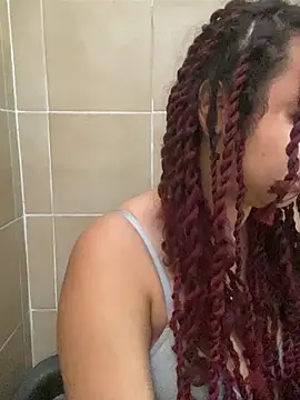 Emilia_Pink