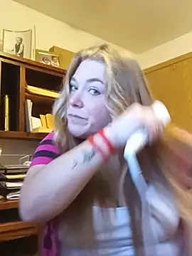 BettyandGold live sex cam