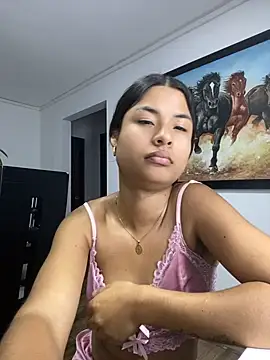 Romie_rous live cam preview
