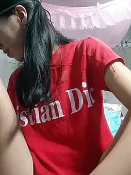 MilkShow live cam on StripChat