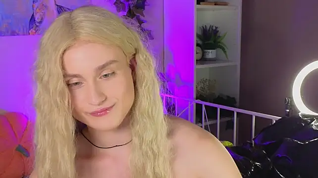 horny__doll webcam