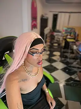 NovaFoxx live cam on StripChat