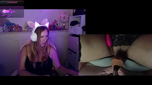 Angie-night live cam on StripChat