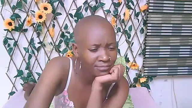 EbonyOlive69
