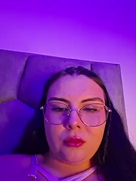 Julieth85_ live cam preview