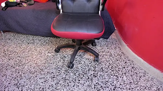 LalilaBrunettee