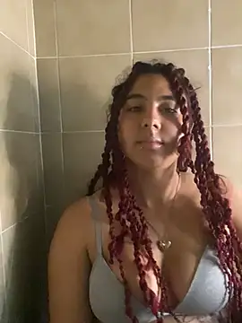 Emilia_Pink live cam preview