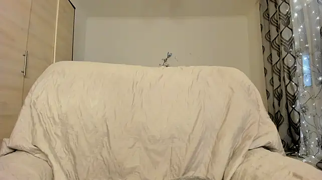 PlayfulDaisy webcam