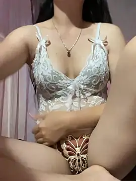 Kem_kami live cam on StripChat