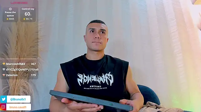 bruno_cavalli (M twink) - riding dildo