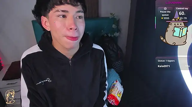 kael_prince (M twink) - Fuck my ass with my dildo