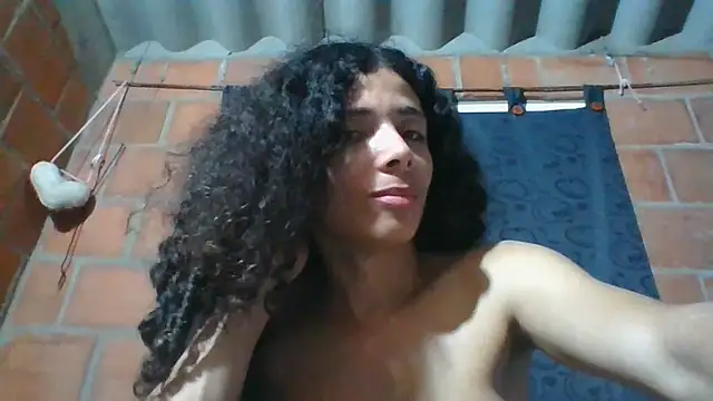 Nadia_Monroe