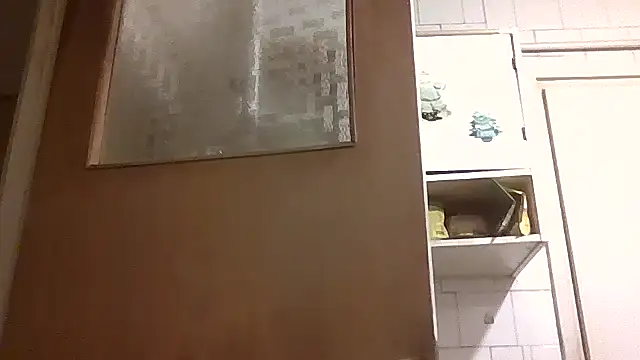 mariusica1@xh live cam preview
