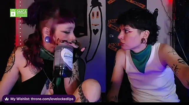 lovelockedlips live cam preview