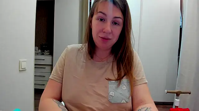 PregnantEva