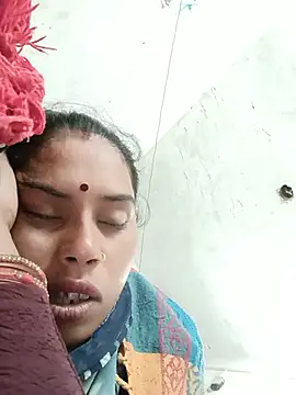 Priyansi_hot live cam preview