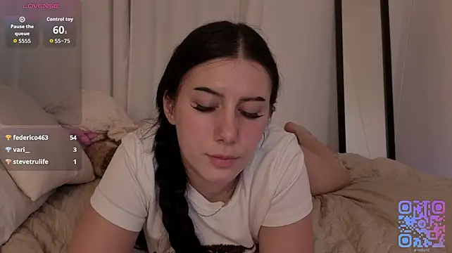 HazyHaeyesss live cam preview