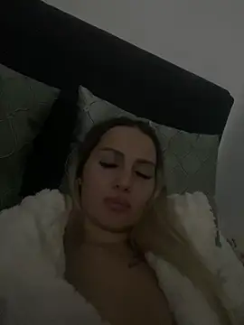 Anna9997 live cam preview