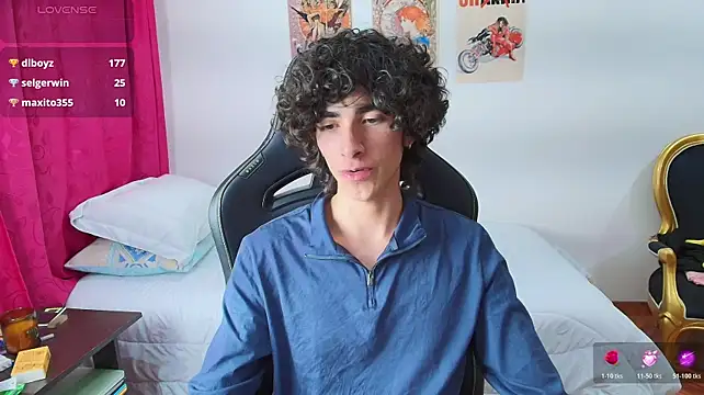 Nude_Boy18 live cam on StripChat
