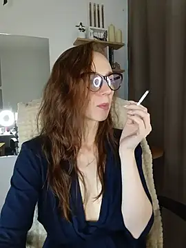 Eileen_Hart live cam on StripChat