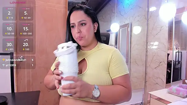 katleya_lewiis live cam on StripChat