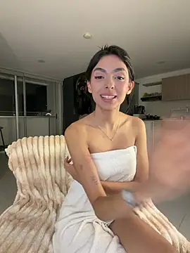 ZaraLuuv live cam preview