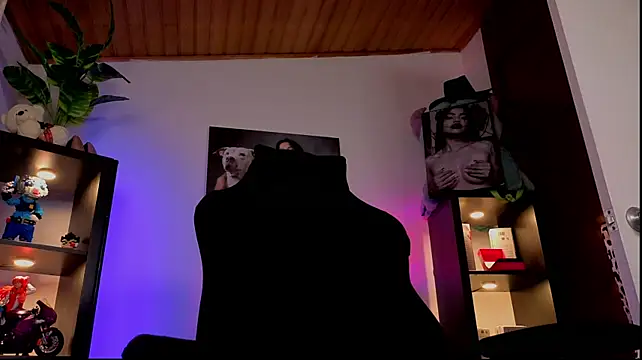 Alaia_Asuka