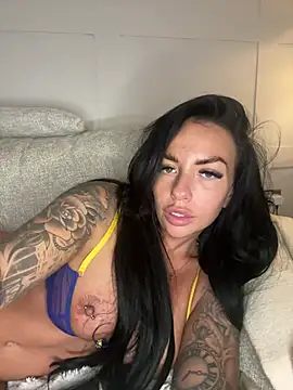 BELLABLACKXUK live cam preview