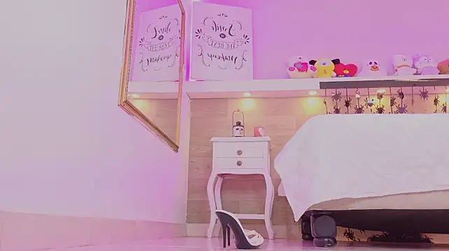 MiiaRivers_1 live cam preview