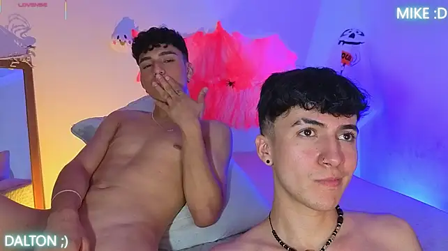 Webcam porno en directo de Mike_Benelli