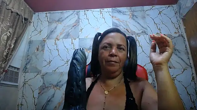 alina_maturehot