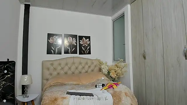 pinky_f00x live cam preview