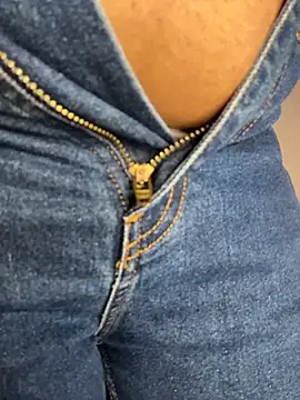 DevineDevilQueen live sex cam