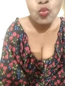 Princess_Zoyaa live cam on StripChat